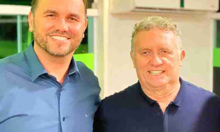 O que Lula quer com Moses Rodrigues no Ceará?
