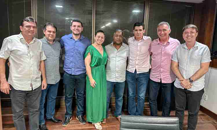 Prefeito Thiago Campelo é reeleito presidente do Consórcio Público de Saúde do Maciço de Baturité (CPSMB)