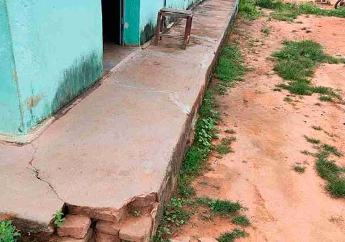Escolas rurais de Quixadá e Quixeramobim são flagradas em condições precárias por fiscalização do TCE-CE