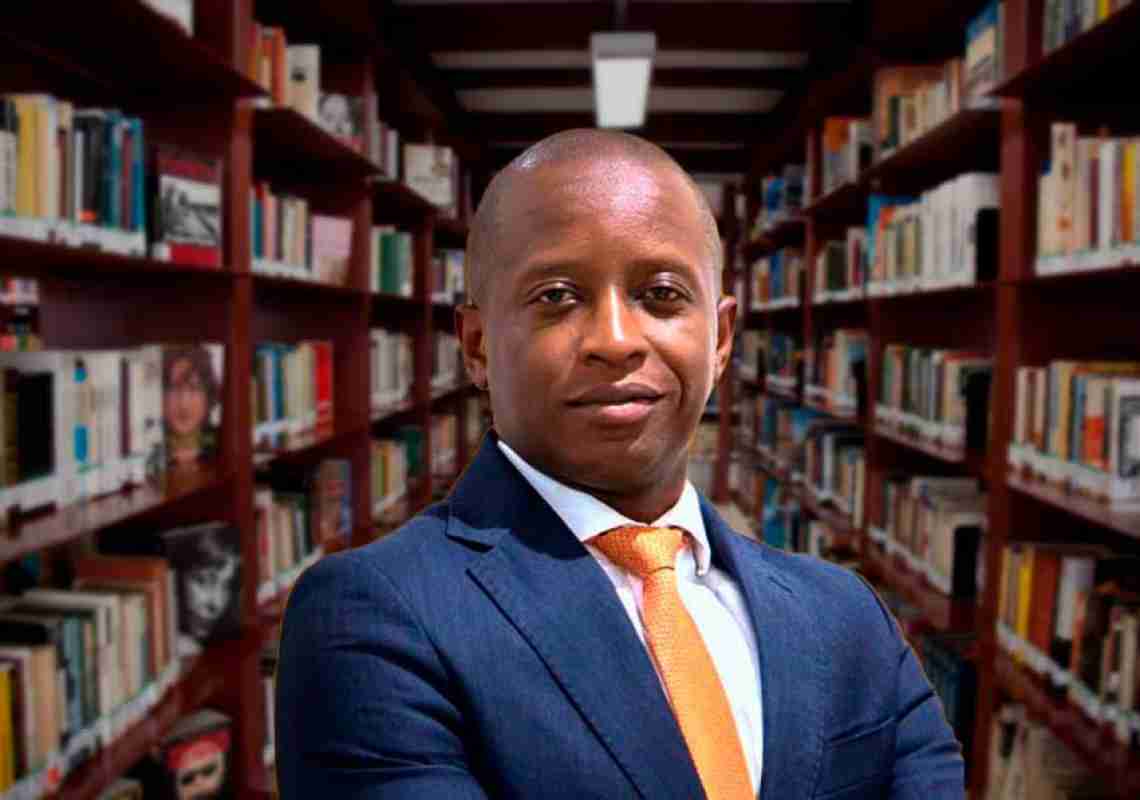 Edgar Leandro lança livro sobre Marketing Político Africano