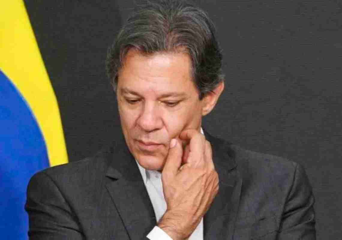 Retorno dos impostos federais pode reverter queda nos preços dos combustíveis