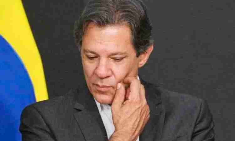 Retorno dos impostos federais pode reverter queda nos preços dos combustíveis