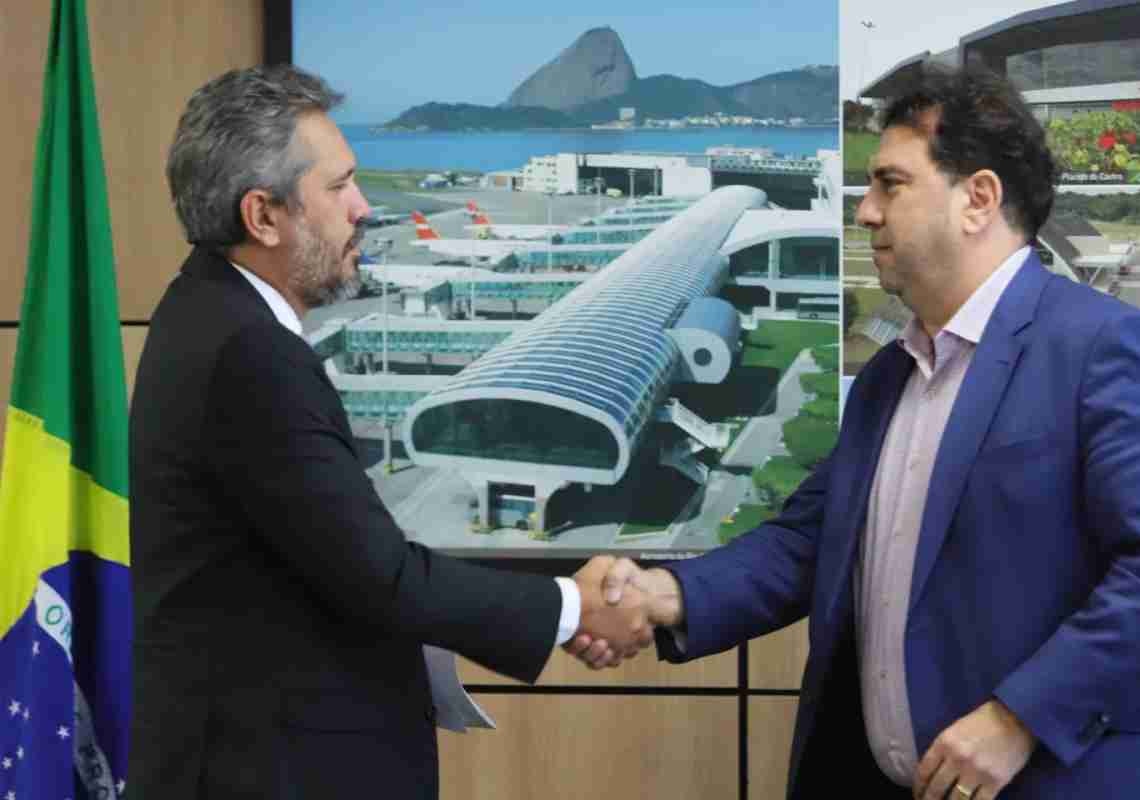 Elmano discute ampliação do Aeroporto de Quixadá durante reunião em Brasília
