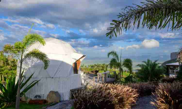 Conheça o Glamping, o "acampamento de luxo" que traz uma nova forma hospedagem ao Ceará