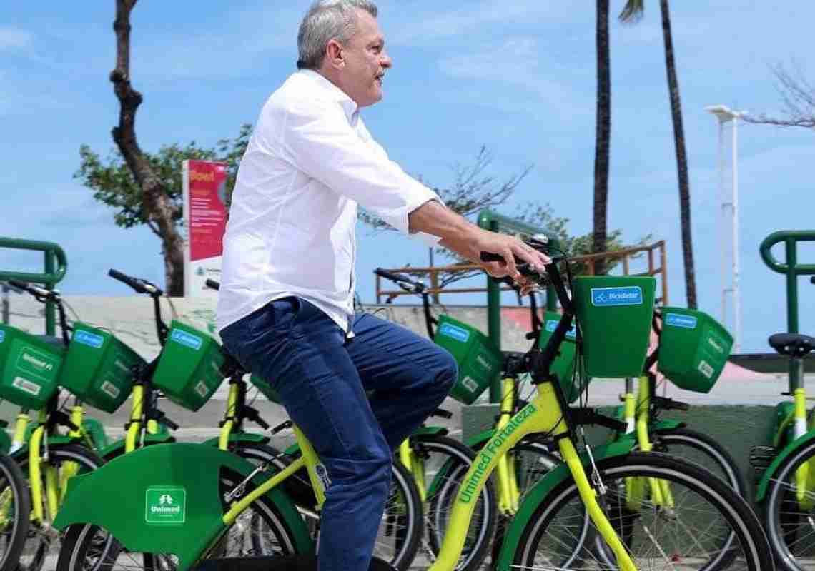 Fortaleza: Pedalando Rumo ao Futuro - Reconhecimento Mundial por Política Cicloviária Exemplar