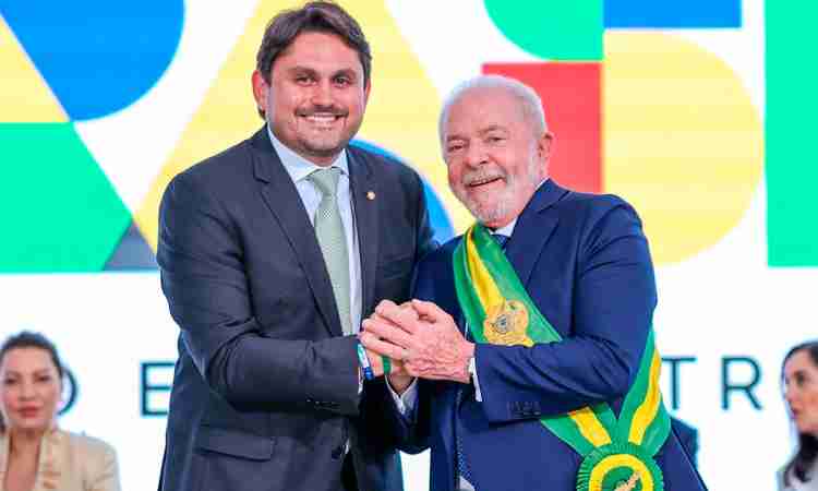 Ministro de Lula tem bens bloqueados pelo STF
