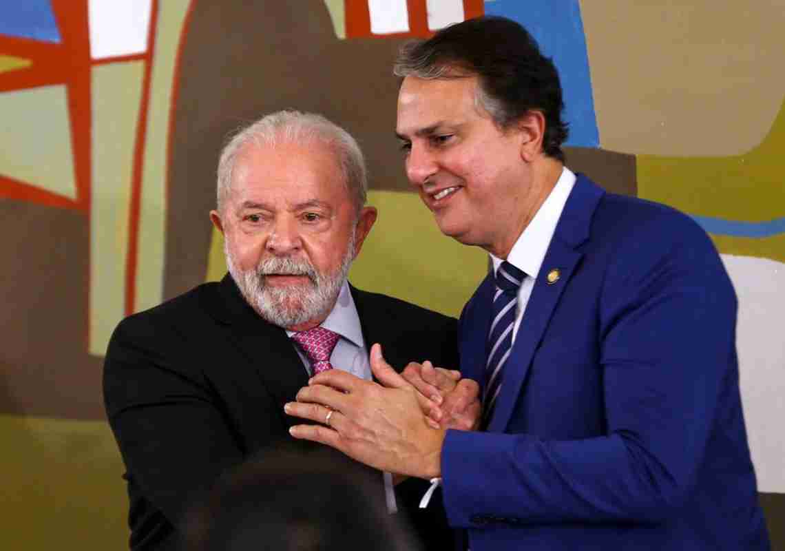 Camilo recebe "puxão de orelha" de Lula