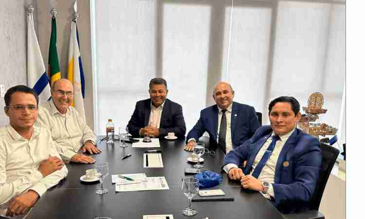 Presidente do CFA é Recebido pelo Presidente da Câmara Municipal de Palmas