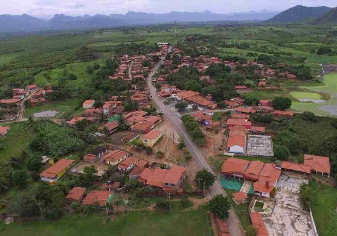 MPCE Recomenda Vinculação de Contratações Temporárias à Licença de Servidores Efetivos em Guaiúba