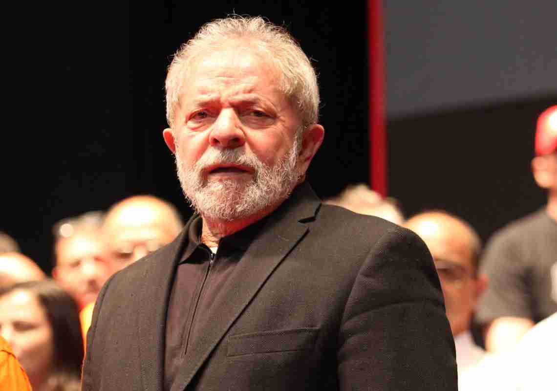 Desaprovação em Alta: Governo Lula Enfrenta Desafios em Nova Pesquisa de Popularidade