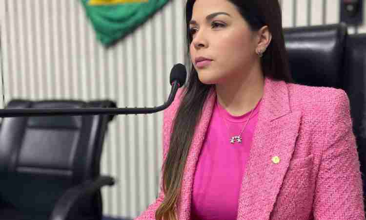 PL de Juliana Lucena institui Semana da Maternidade Atípica no Ceará