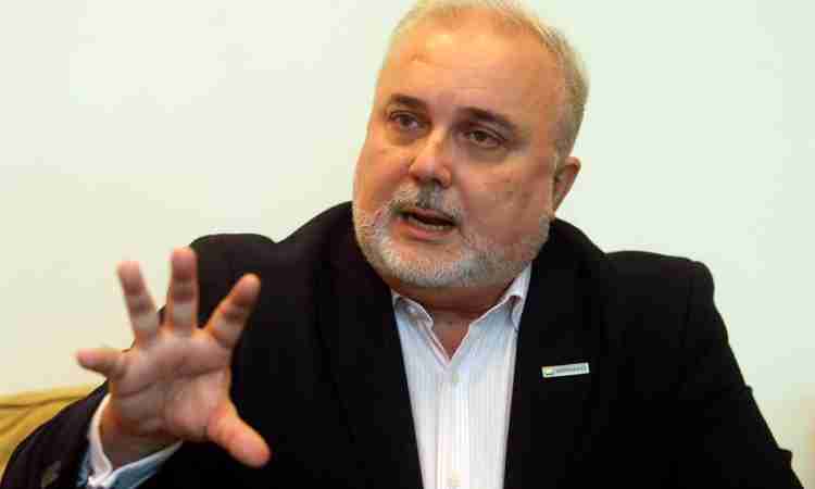 Turbulências na Petrobras: Presidente Reconhece Necessidade de Melhor Comunicação sobre Mudanças Estatutárias
