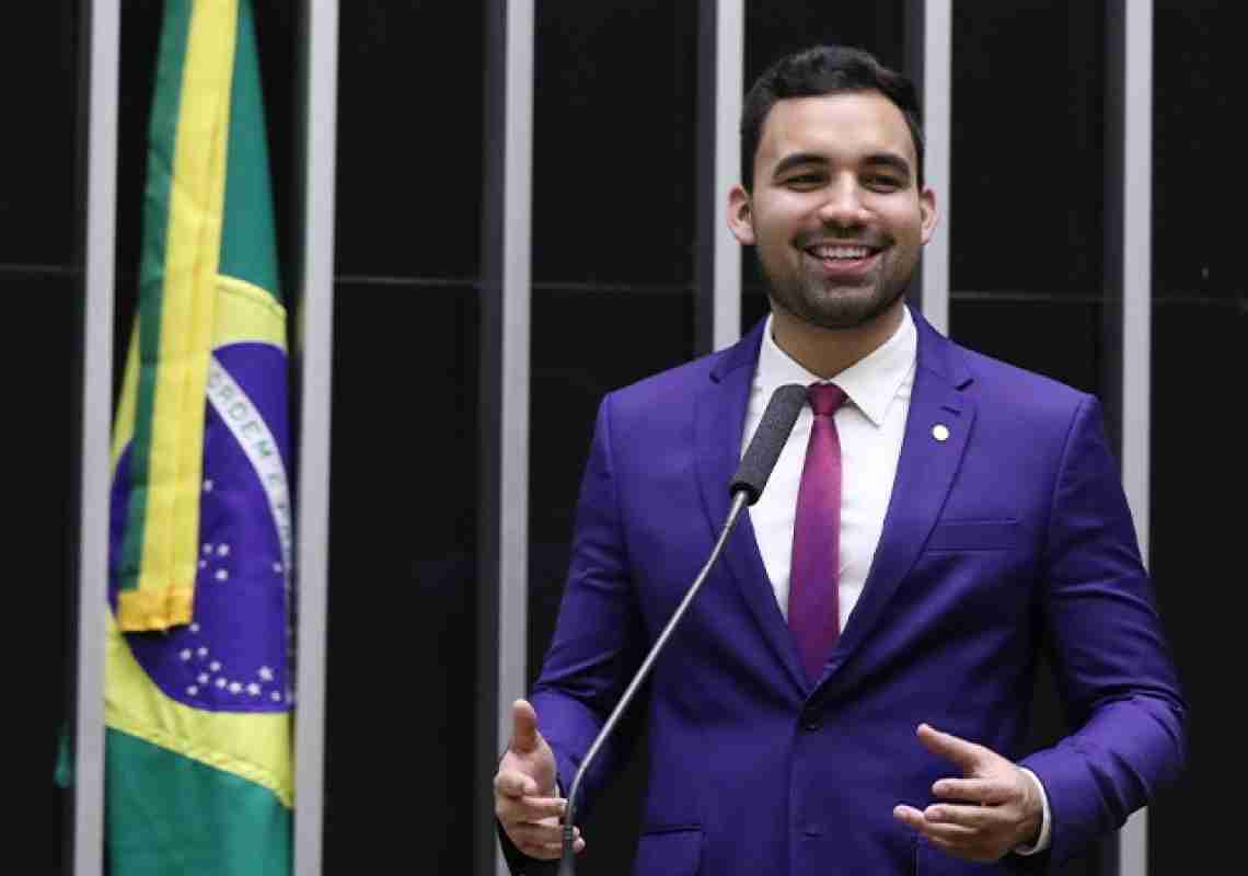Deputado Federal Matheus Noronha Assina PEC que Transforma Guarda Municipal em Polícias Municipais
