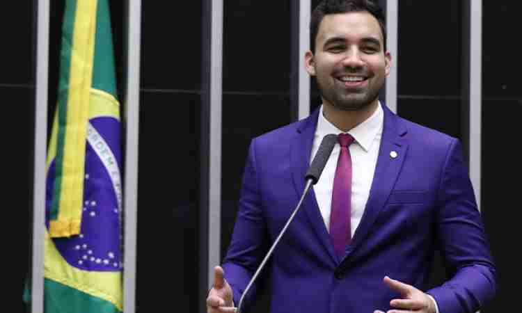 Deputado Federal Matheus Noronha Assina PEC que Transforma Guarda Municipal em Polícias Municipais