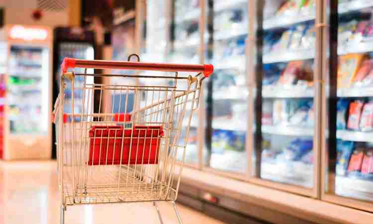 Especialistas Revisam Projeções para a Taxa Selic e Inflação em Meio a Desafios Econômicos