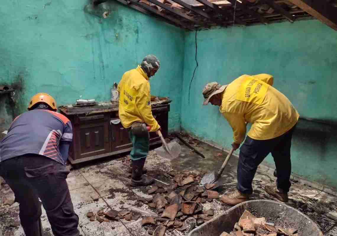 Heróis de Poranga: Bombeiros Civis e Brigadistas agem rapidamente e impedem incêndio que poderia ser catastrófico