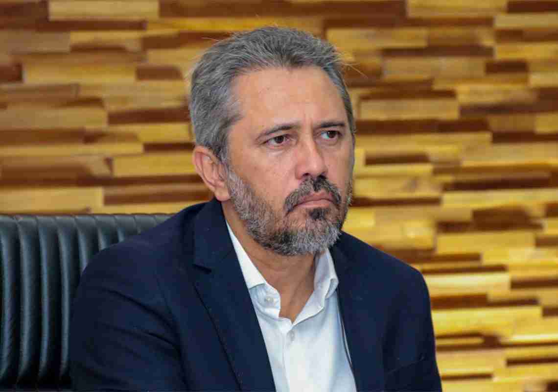 Elmano está internado em Hospital de São Paulo