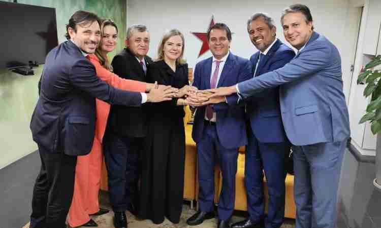 Evandro Leitão Junto a Líderes Nacionais do PT: Fortaleza em Foco