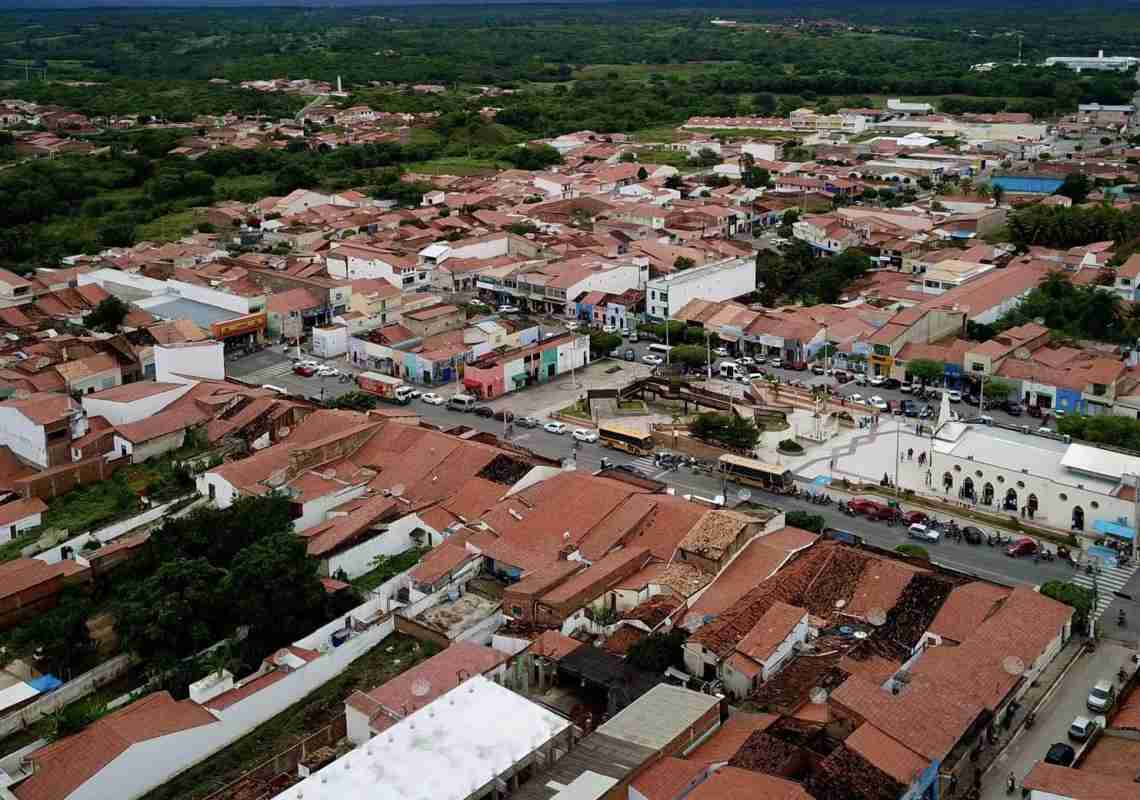 Parambu: Exemplo de Superação e Desenvolvimento