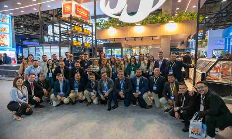 Rede Uniforça participa da APAS Show 2024 com delegação de 82 membros