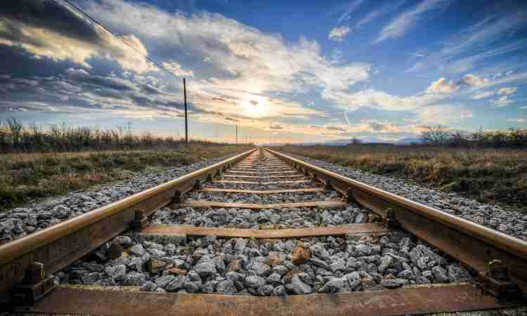 Anunciada Ferrovia Santa Quitéria-Porto do Pecém: conquista de Tomás Figueiredo