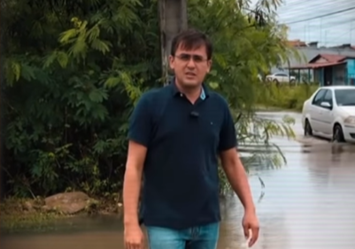 Candidato bolsonarista tem casa invadida por homens armados em Pacajus