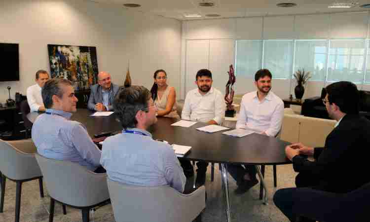 Prefeitos eleitos de Penaforte e Tarrafas pedem apuração de irregularidades ao TCE