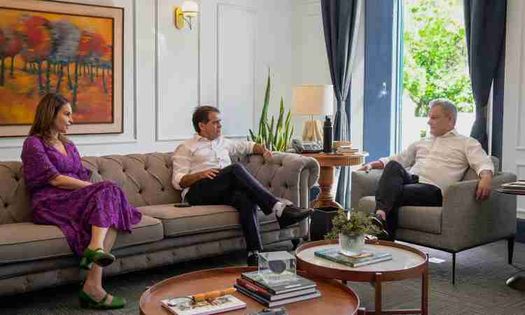 Sarto inicia transição e se reúne com Evandro Leitão e Gabriella Aguiar em Fortaleza