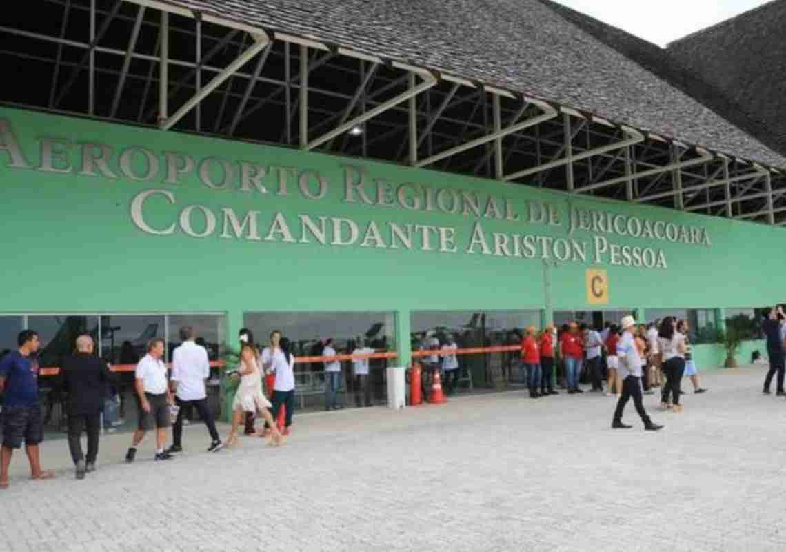 Trecho da rodovia que liga aeroporto de Cruz a Jericoacoara será duplicado, diz Elmano