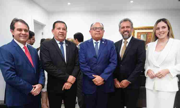 Evandro Leitão é diplomado prefeito de Fortaleza em cerimônia que celebra a democracia