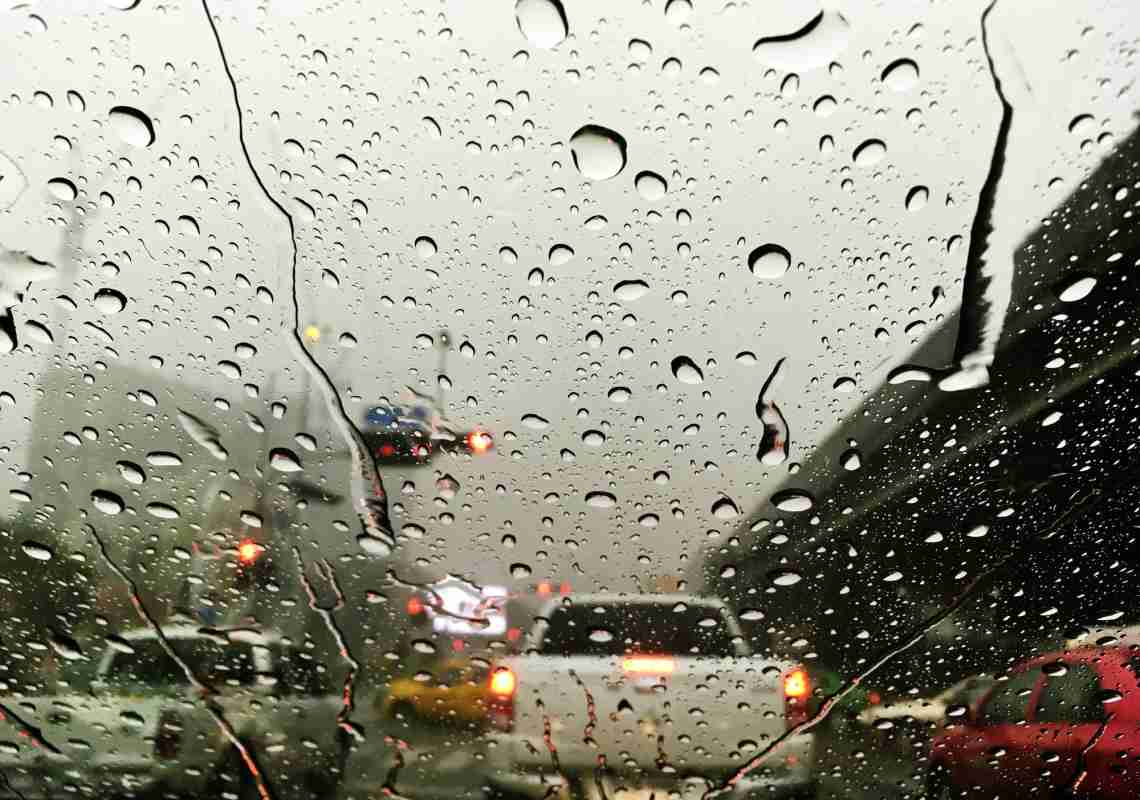 Chuvas intensas e ventos fortes devem atingir 13 cidades do Ceará nesta terça (7)