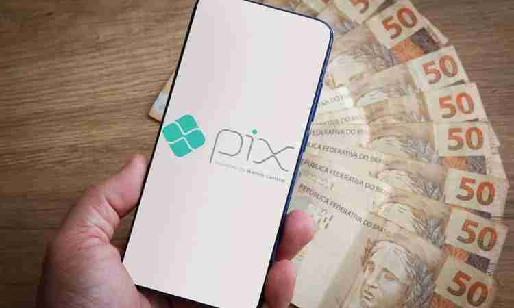 Novas regras do pix e fiscalização do imposto de renda em 2025