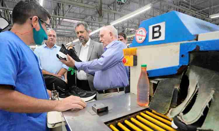 Indústria cearense brilha e registra segundo melhor desempenho do Brasil em 2024