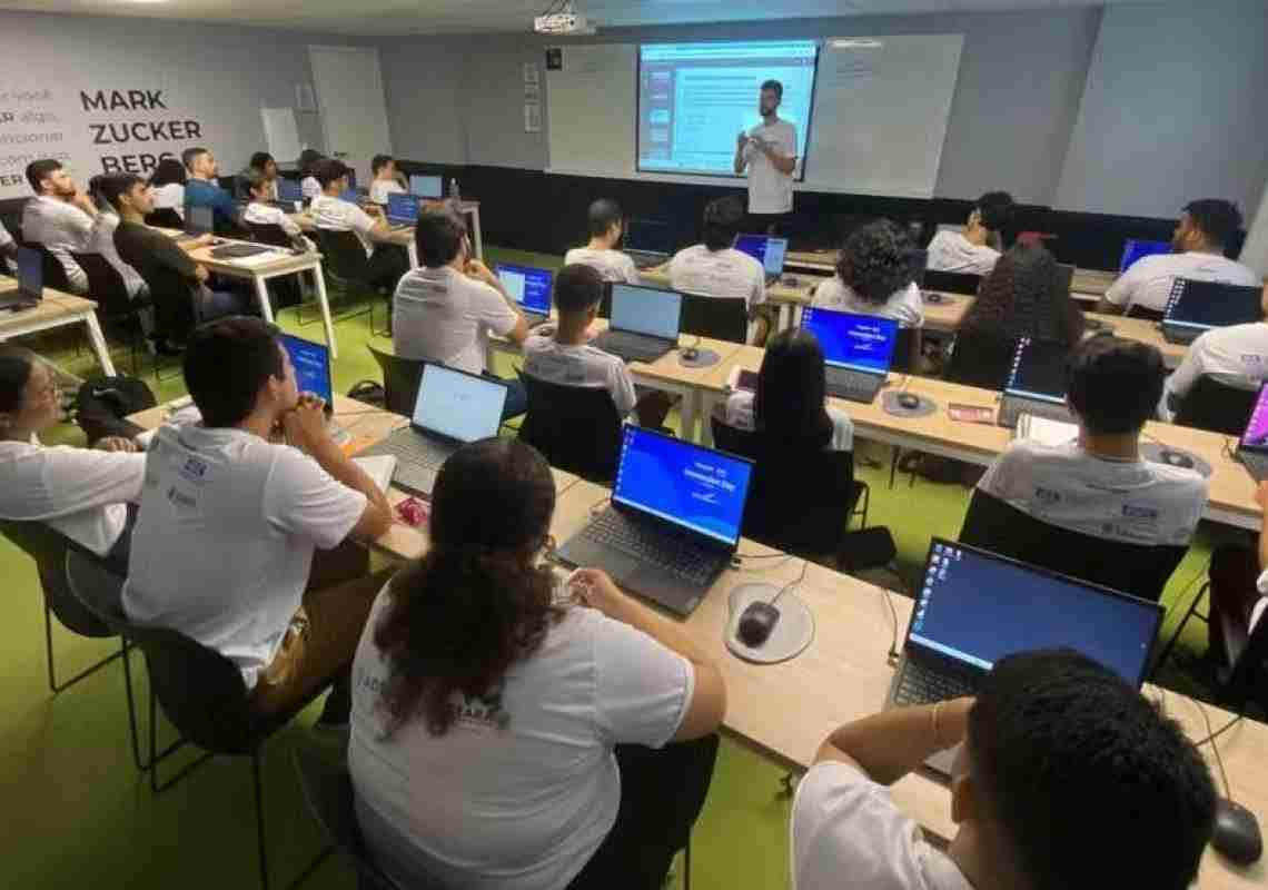 Curso gratuito de TI oferece 1,7 mil vagas no Ceará; saiba como se inscrever