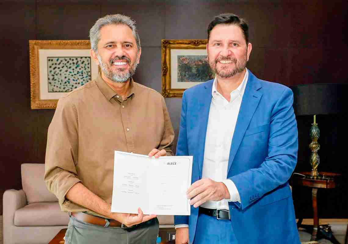 Elmano de Freitas participa de posse da nova Mesa Diretora da Assembleia Legislativa do Ceará