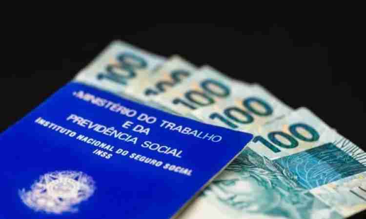 Ceará concede reajuste salarial de 5,83% para servidores públicos