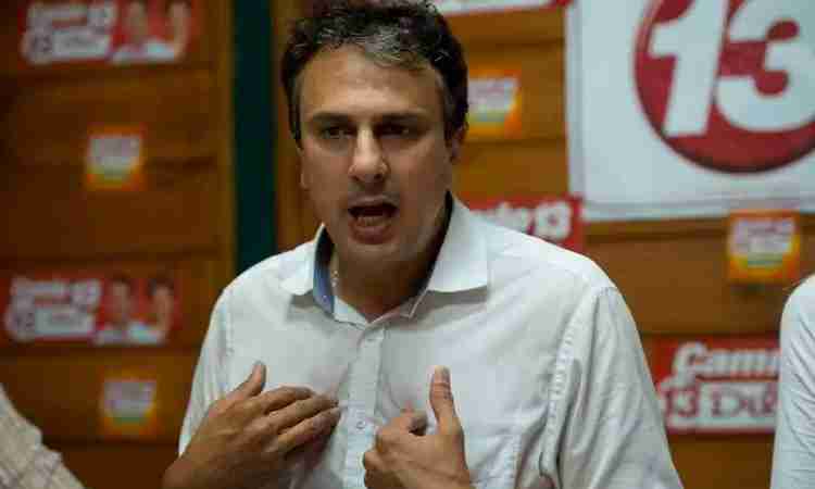 Camilo Santana pode deixar o Ministério da Educação em reforma de Lula, avalia consultor político