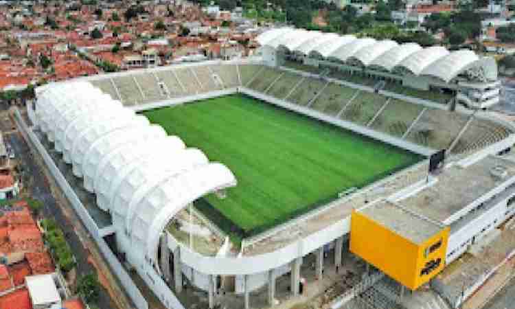 Governo do Ceará assumirá custos operacionais da Arena Romeirão em jogos de clubes caririenses