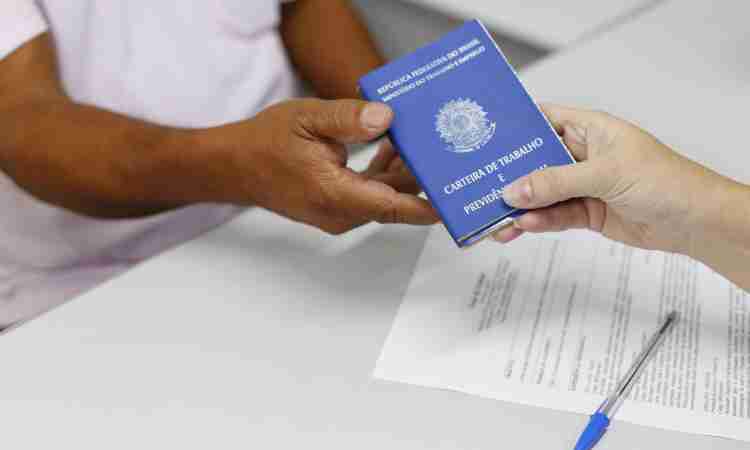 Ceará Registra Melhor Abril em Geração de Empregos Formais Desde 2020