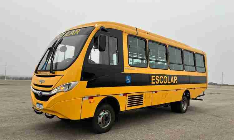 Justiça determina regularização do transporte escolar em Hidrolândia após ação do MPCE