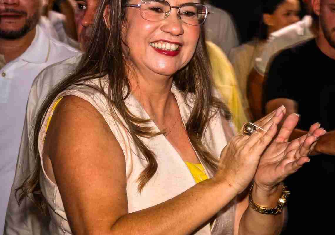 Educação, protagonismo feminino e primeira infância impulsionam Fabíola Carneiro no cenário político cearense