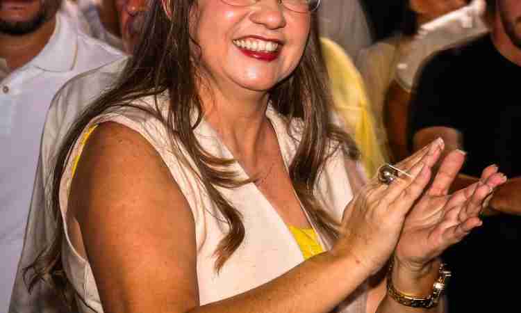 Educação, protagonismo feminino e primeira infância impulsionam Fabíola Carneiro no cenário político cearense
