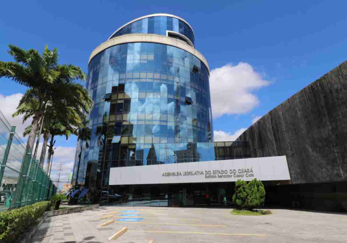Ofensiva Legislativa no Trabalho