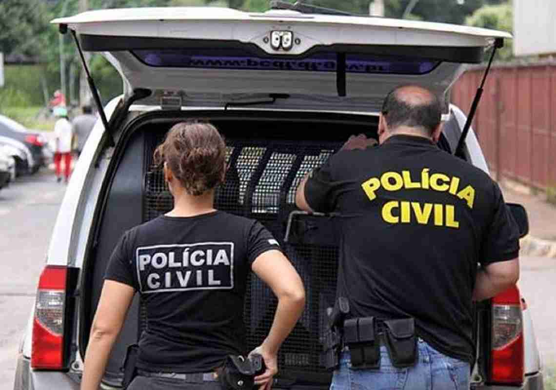 Polícias Civil e Militar prendem homem ligado a grupo criminoso em Caucaia